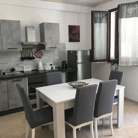 Appartamento 60 Mq A 800 Mt Dalla Spiaggia Capaci Exterior foto