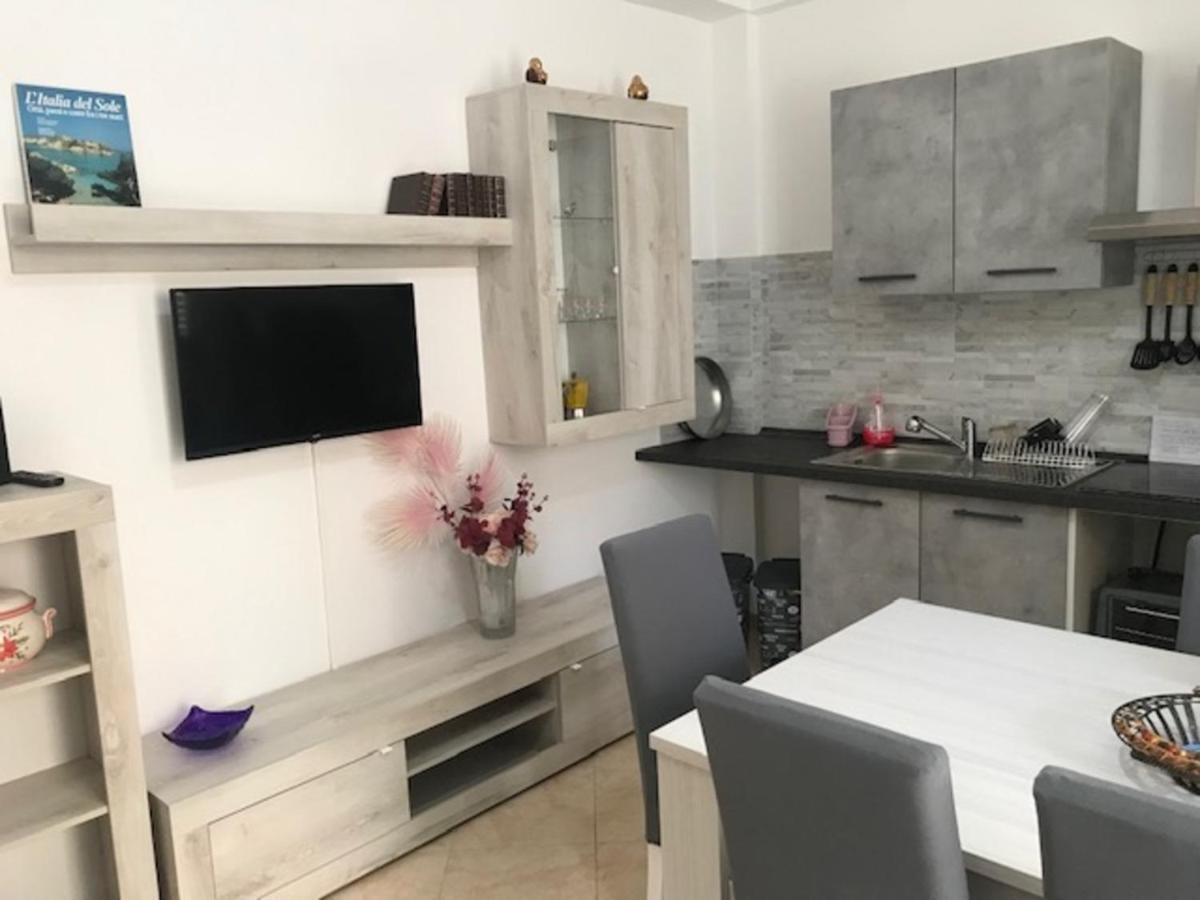 Appartamento 60 Mq A 800 Mt Dalla Spiaggia Capaci Exterior foto
